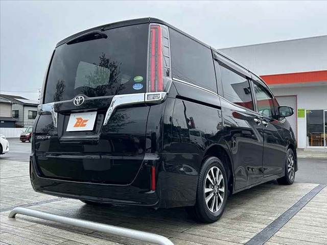 TOYOTA ESQUIRE 2018