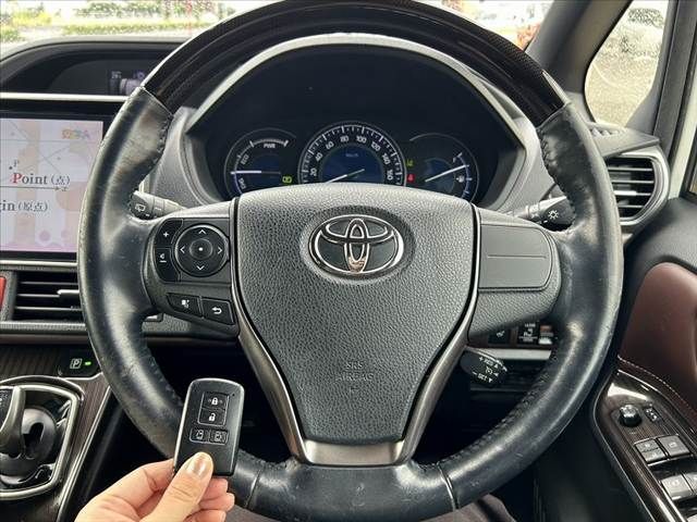 TOYOTA ESQUIRE HYBRID 2018