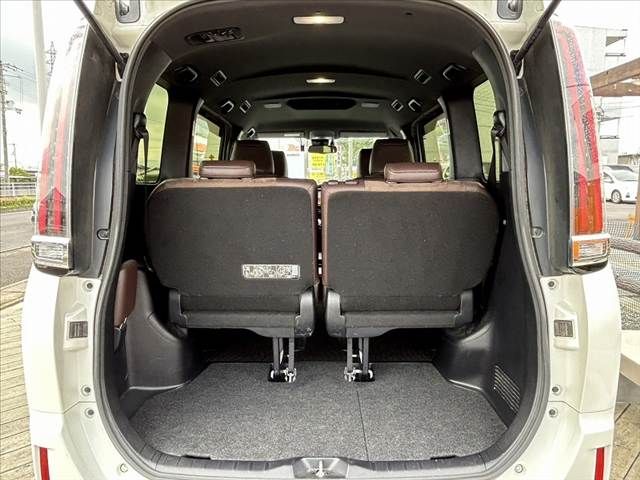 TOYOTA ESQUIRE HYBRID 2018