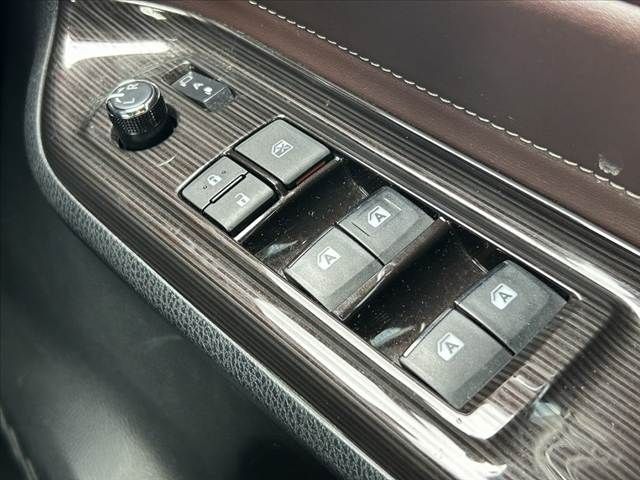 TOYOTA ESQUIRE HYBRID 2018