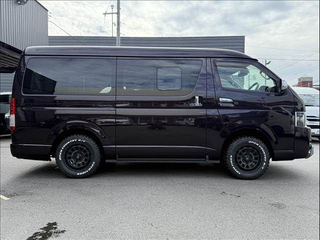 TOYOTA HIACE van 4WD 2019