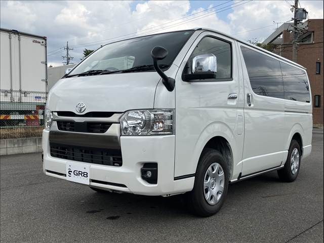 TOYOTA HIACE van 4WD 2025