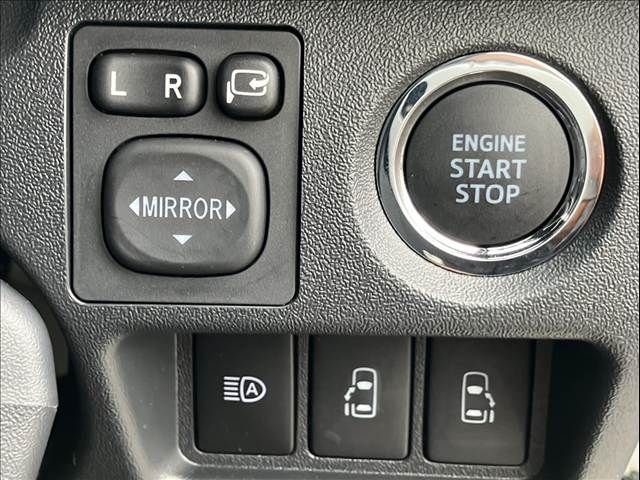 TOYOTA HIACE van 4WD 2025