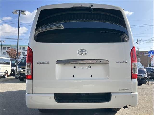 TOYOTA HIACE van 2WD 2022