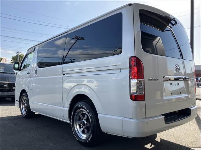 TOYOTA HIACE van 2WD 2022