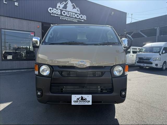 TOYOTA HIACE van 4WD 2025