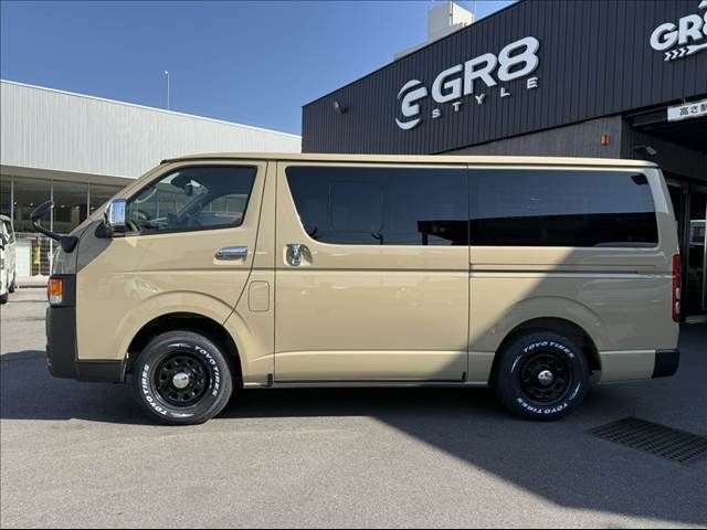 TOYOTA HIACE van 4WD 2025