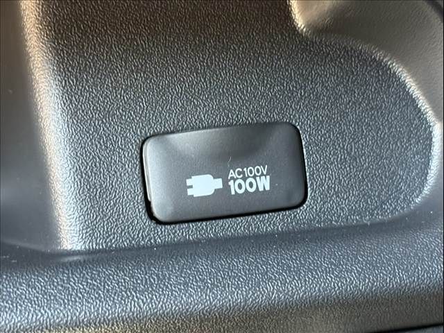 TOYOTA HIACE van 2WD 2025