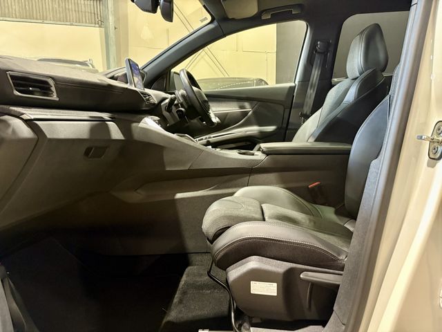 PEUGEOT PEUGEOT 5008 2021