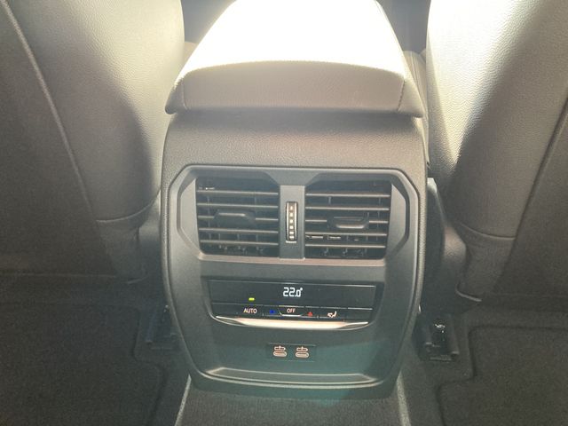 BMW BMW 3series sedan 2024