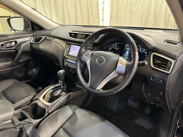 NISSAN X-TRAIL 2WD 2014