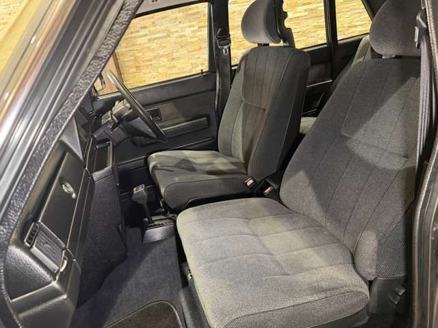 VOLVO VOLVO 240 sedan 1992