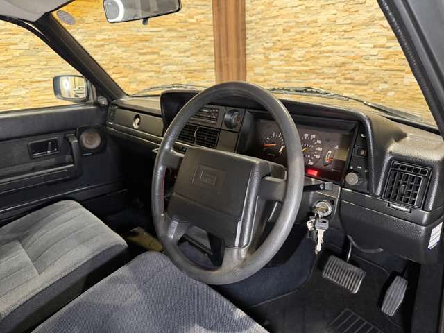 VOLVO VOLVO 240 sedan 1992