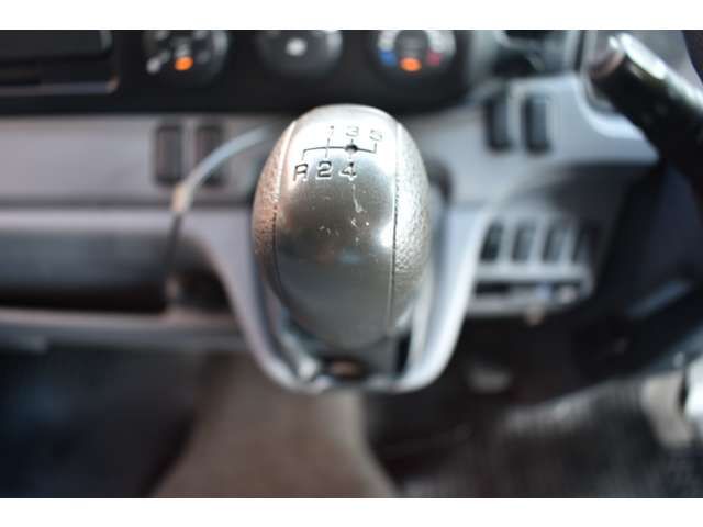 MITSUBISHI CANTER 2013