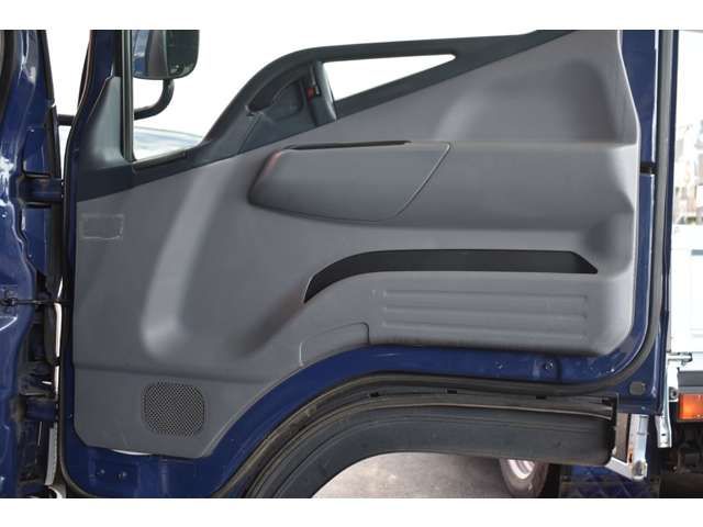 MITSUBISHI CANTER 2013