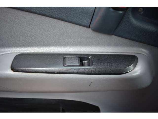 MITSUBISHI CANTER 2013