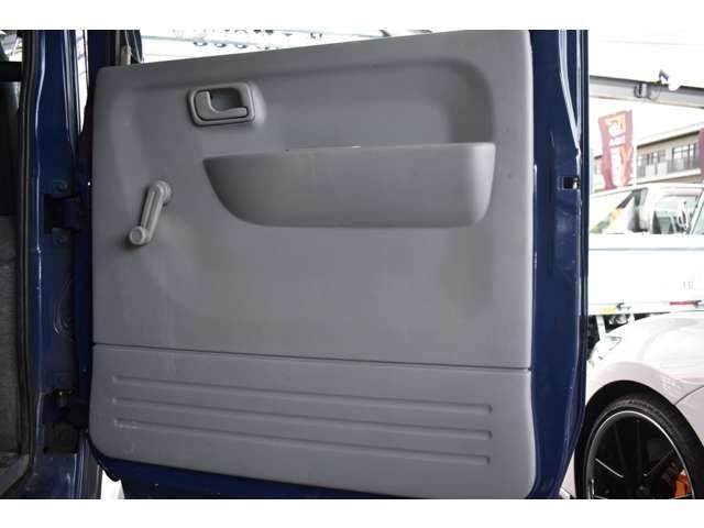 MITSUBISHI CANTER 2013