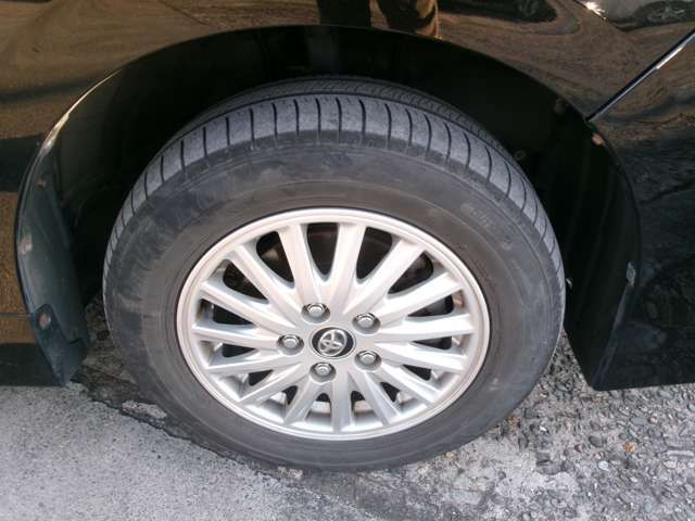 TOYOTA VOXY 4WD 2015