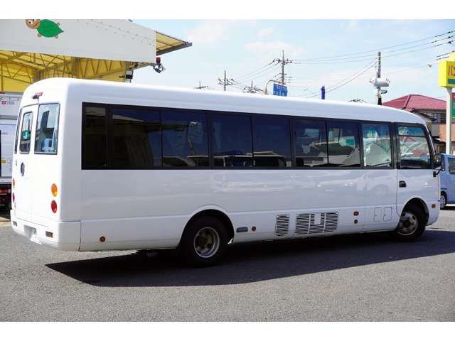 MITSUBISHI ROSA 2015