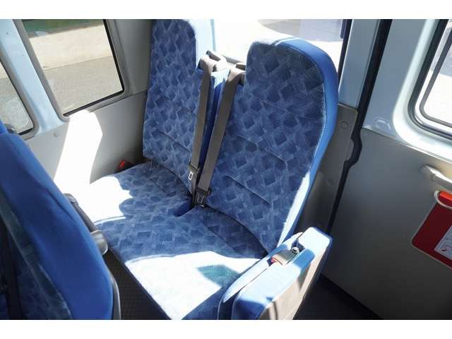 MITSUBISHI ROSA 2015