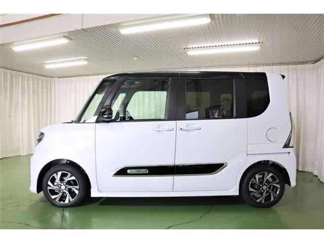 DAIHATSU TANTO CUSTOM 2021
