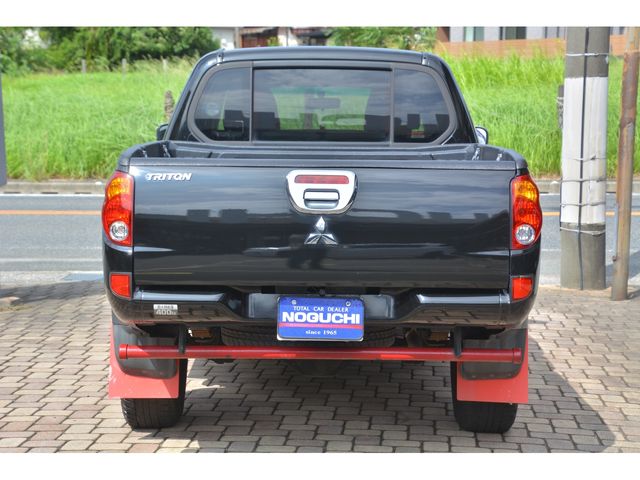 MITSUBISHI TRITON 2009