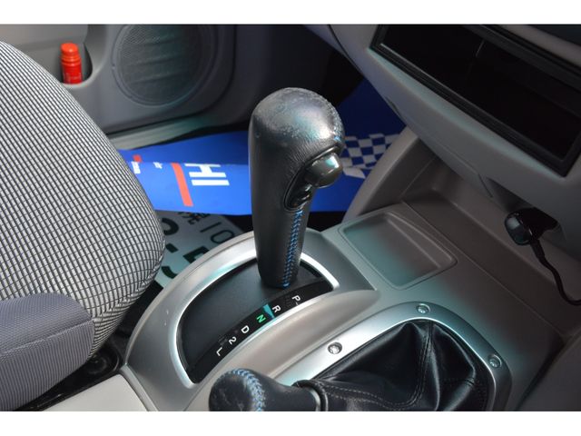 MITSUBISHI TRITON 2009