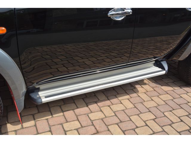 MITSUBISHI TRITON 2009