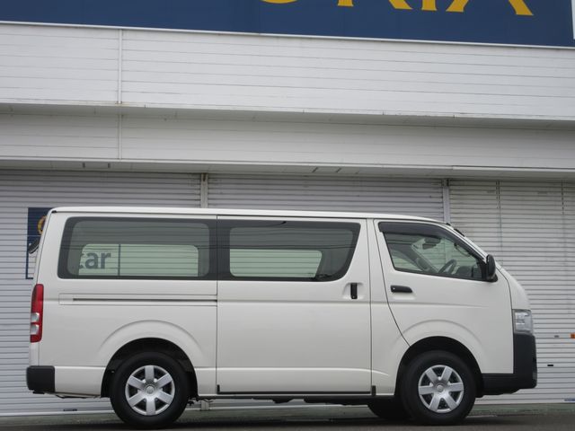 TOYOTA HIACE van 4WD 2020