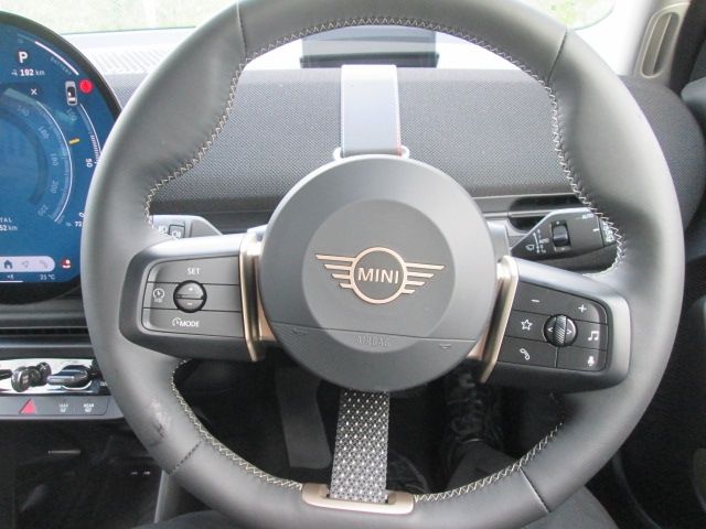 BMW MINI ACEMAN 2025
