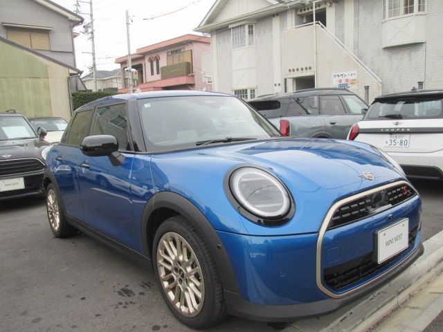 BMW MINI COOPER 5DOOR 2025