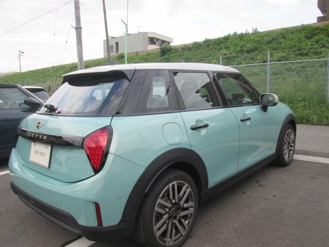 BMW MINI COOPER 5DOOR 2025