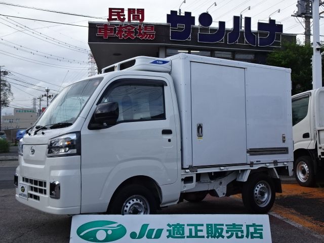DAIHATSU HIJET truck 2023