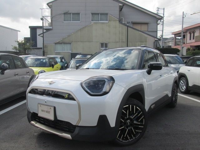BMW MINI ACEMAN 2025