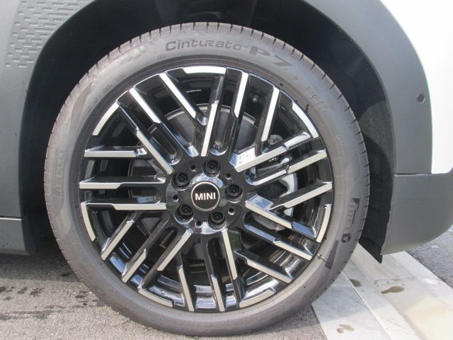 BMW MINI ACEMAN 2025