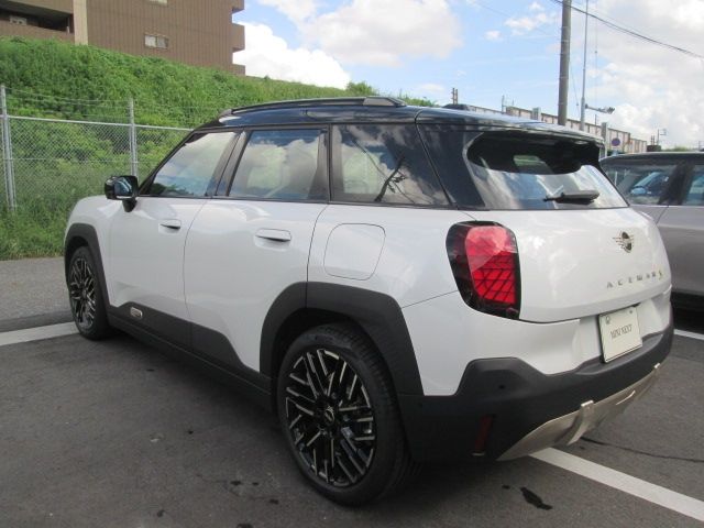 BMW MINI ACEMAN 2025