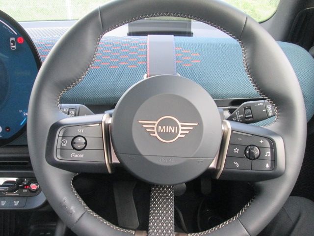 BMW MINI ACEMAN 2025