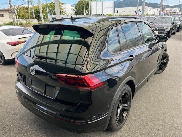 VOLKSWAGEN VOLKSWAGEN TIGUAN 2020