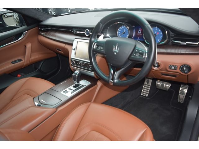 MASERATI MASERATI QUATTROPORTE 2016