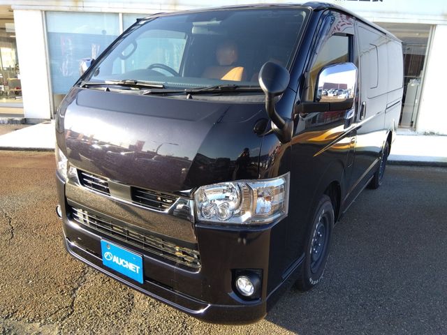 TOYOTA HIACE van 4WD 2021