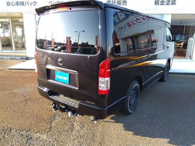 TOYOTA HIACE van 4WD 2021