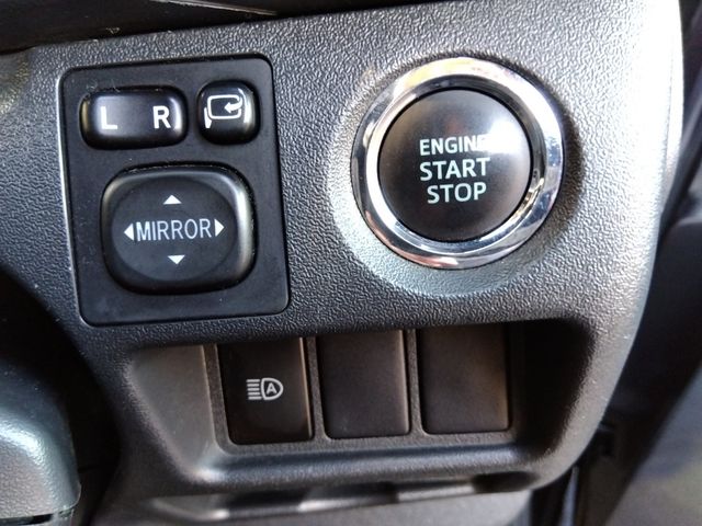 TOYOTA HIACE van 4WD 2021