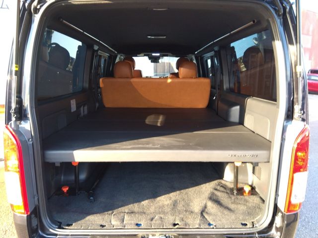 TOYOTA HIACE van 4WD 2021