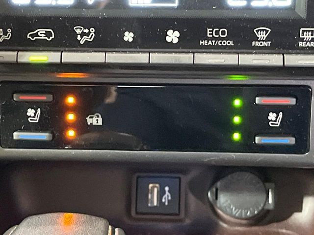 TOYOTA RAV4 4WD 2023