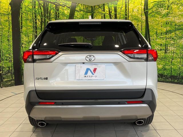 TOYOTA RAV4 4WD 2023