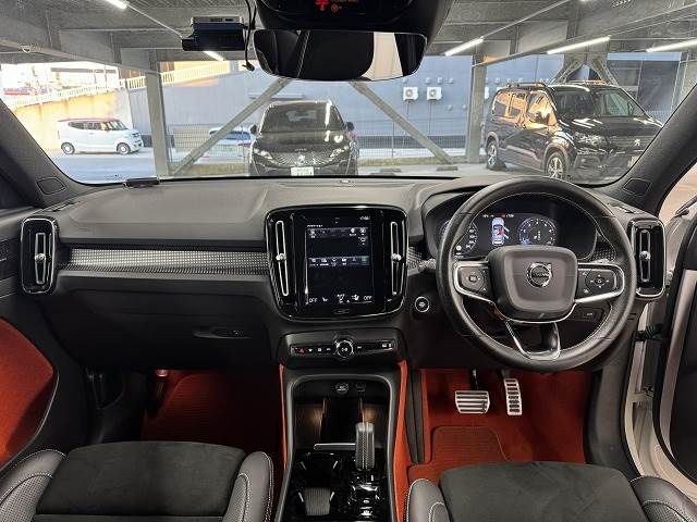 VOLVO VOLVO XC40 2020