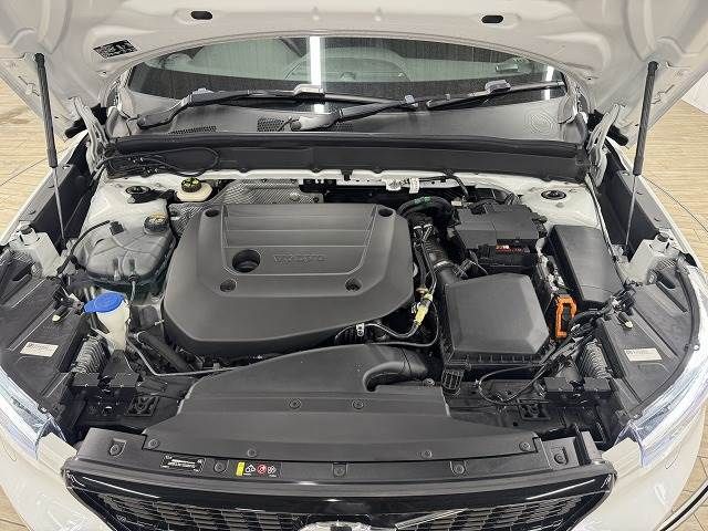 VOLVO VOLVO XC40 2020