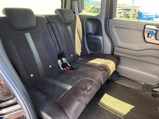 HONDA N BOX CUSTOM 2022