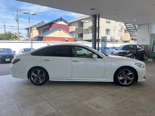 TOYOTA CROWN sedan hybrid 2018