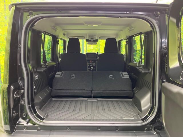 SUZUKI JIMNY NOMADE 2025